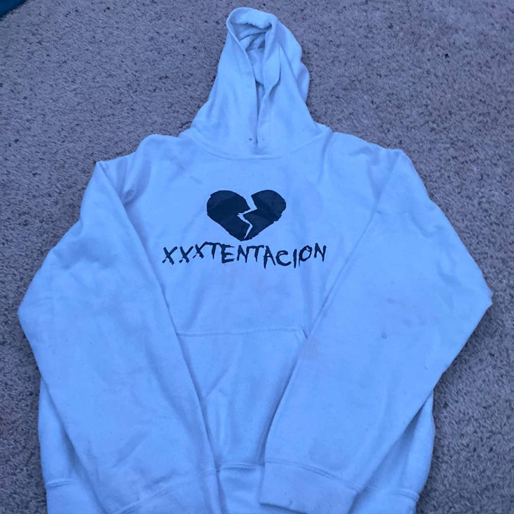 size M Gildan xxxtentacion hoodie